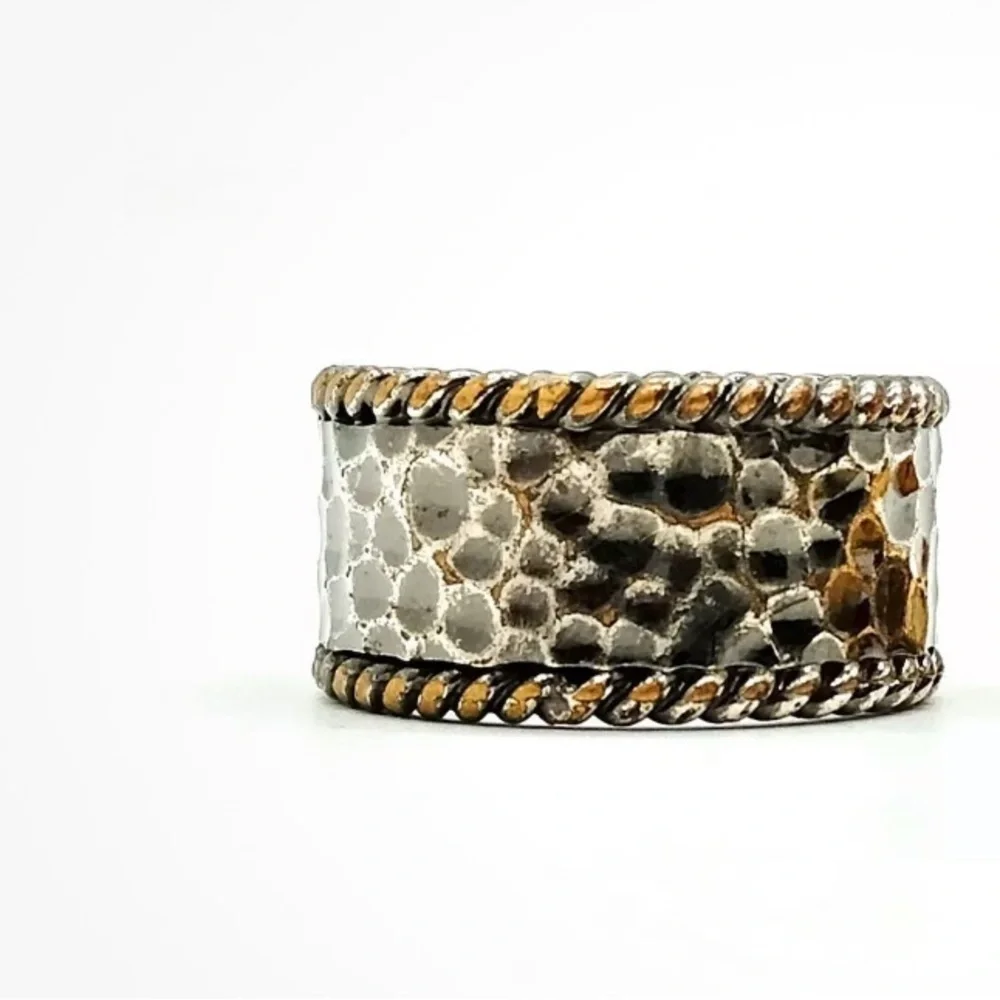 Fendi ring   Authentic